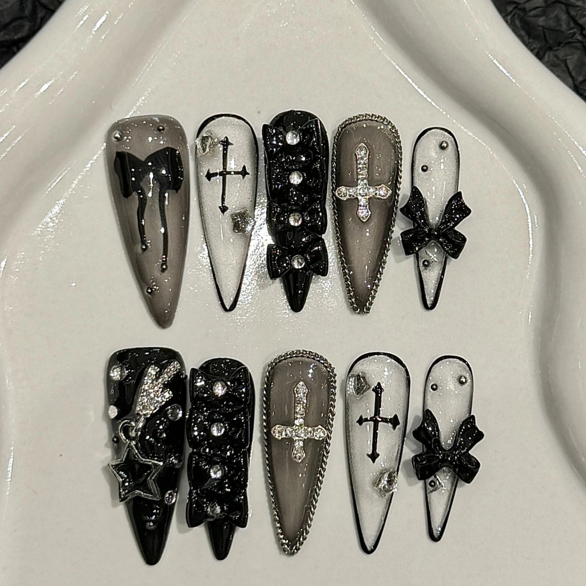 10pcs Handmade Press On Nails Dark Black Long Stiletto 3D Bowknots Rhinestone Decor False Nails Sweet Cool Manicure For Women