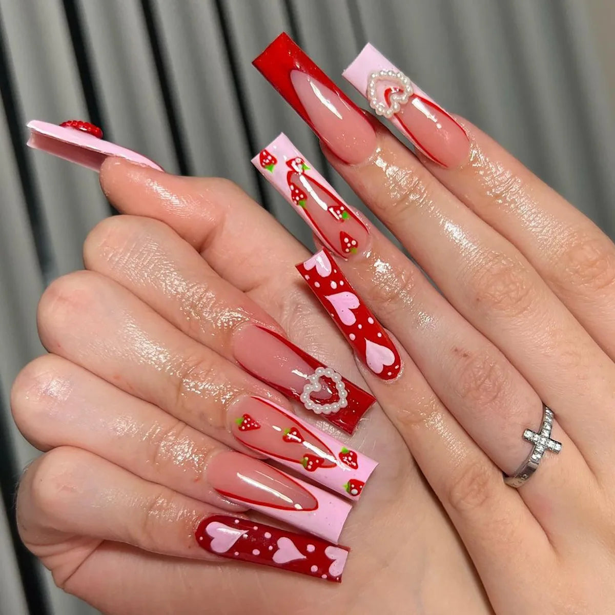 24Pcs Pink Bow Press on Nails 3D Flower with Pearl Design Acrylic Nails Ballerina Full Cover French False Nail Tips for Women