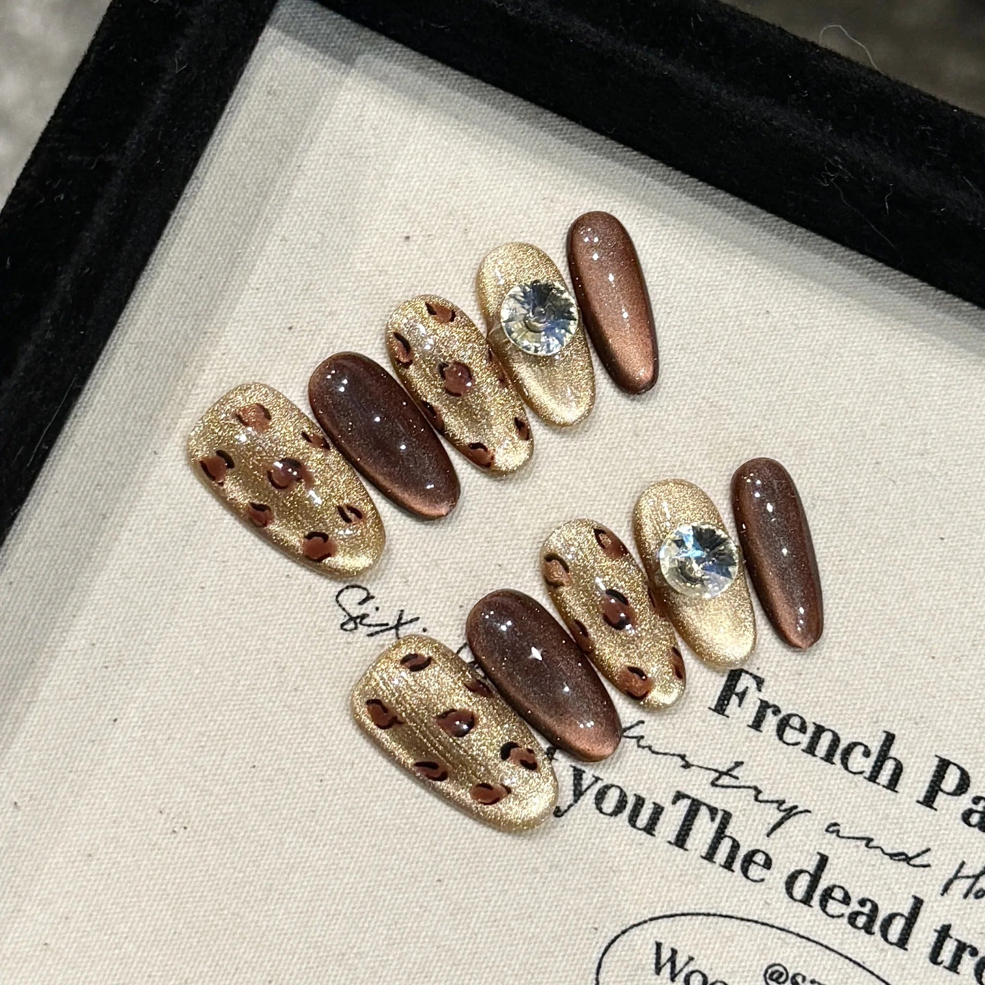 10pcs Handmade Shimmery Brown Cat's Eye Press On Nail Glossy Diamond Leopard Print False Nails Reusable Wearable Fake Nail Tips